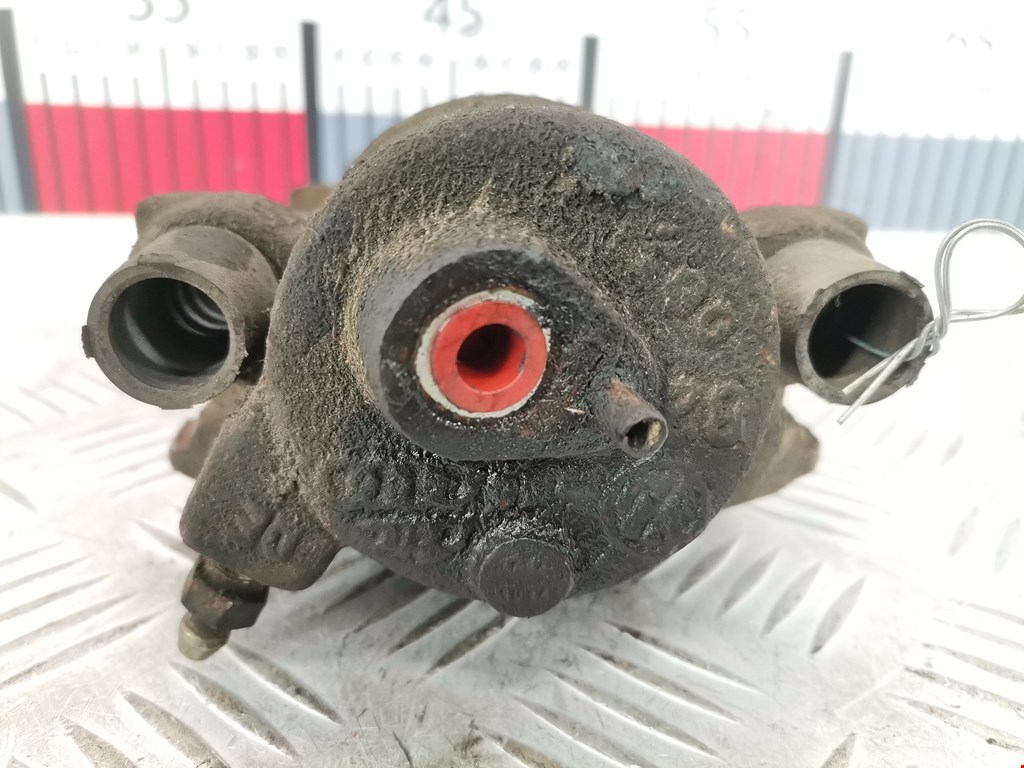 Суппорт передний правый VOLKSWAGEN Polo IV 2001-2009