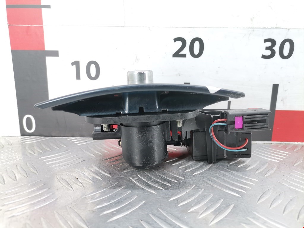 Ручка двери багажника наружная OPEL Corsa C 2000-2006