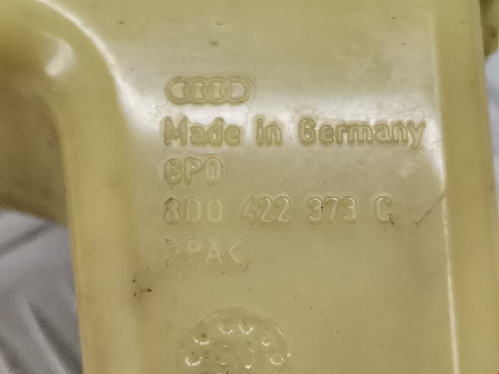 Бачок ГУР (гидроусилителя) AUDI A4 B5 1995-2001