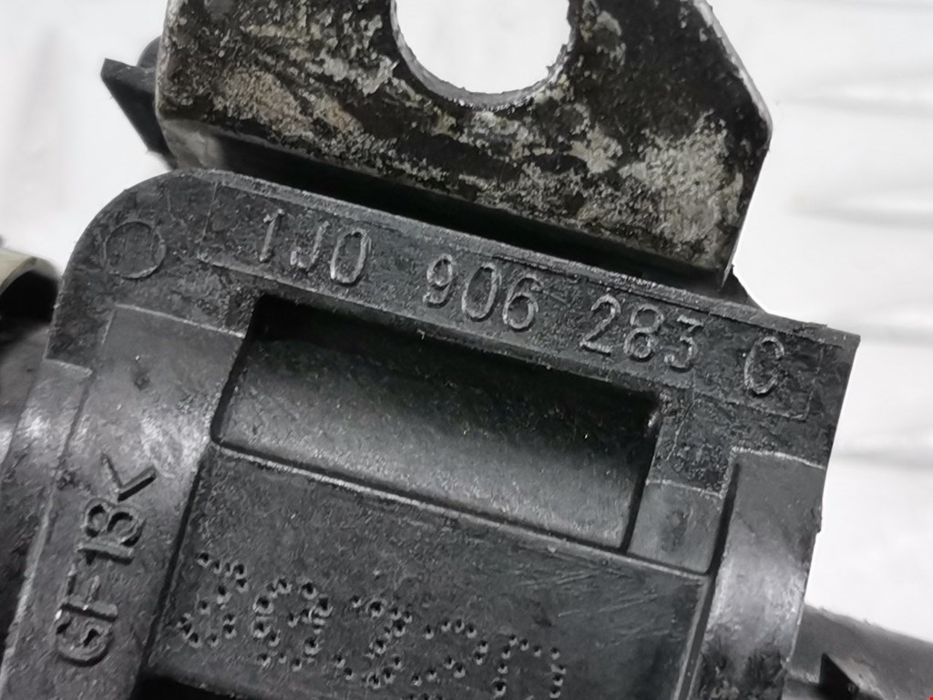 Клапан электромагнитный VOLKSWAGEN Golf IV 1997-2003