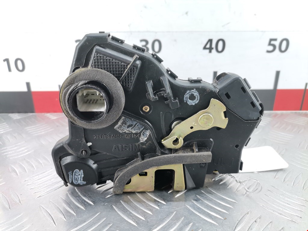 Замок двери передней левой TOYOTA Avensis 2003-2008