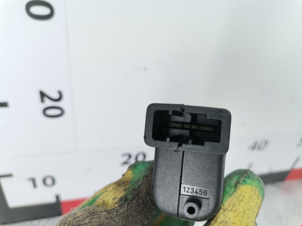 Активатор замка багажника OPEL Corsa B 1993-2000