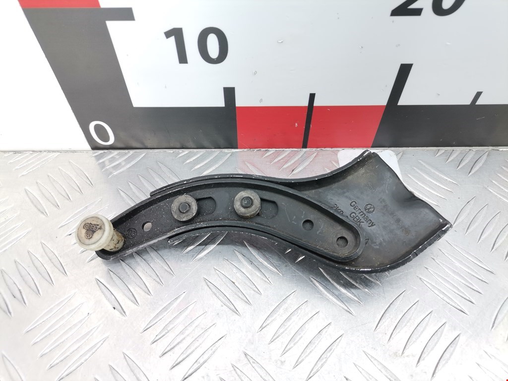 Ролик двери сдвижной (левый/правый средний верхний/нижний) VOLKSWAGEN Caddy III 2004-2015