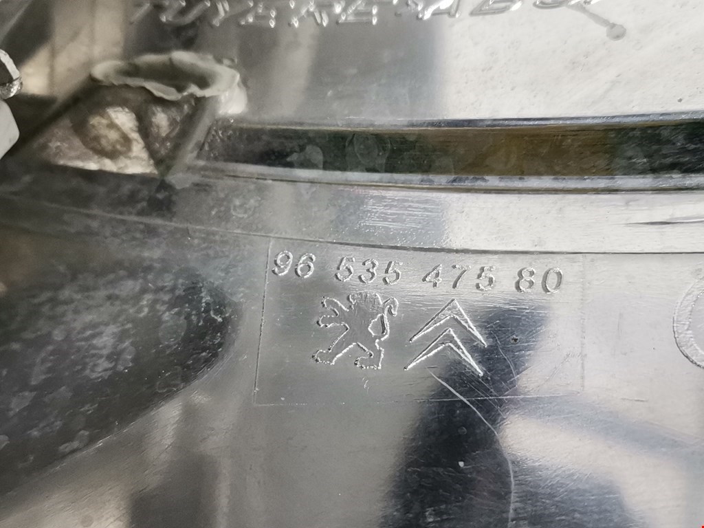 Фонарь задний левый CITROEN C4 Picasso 2006-2013