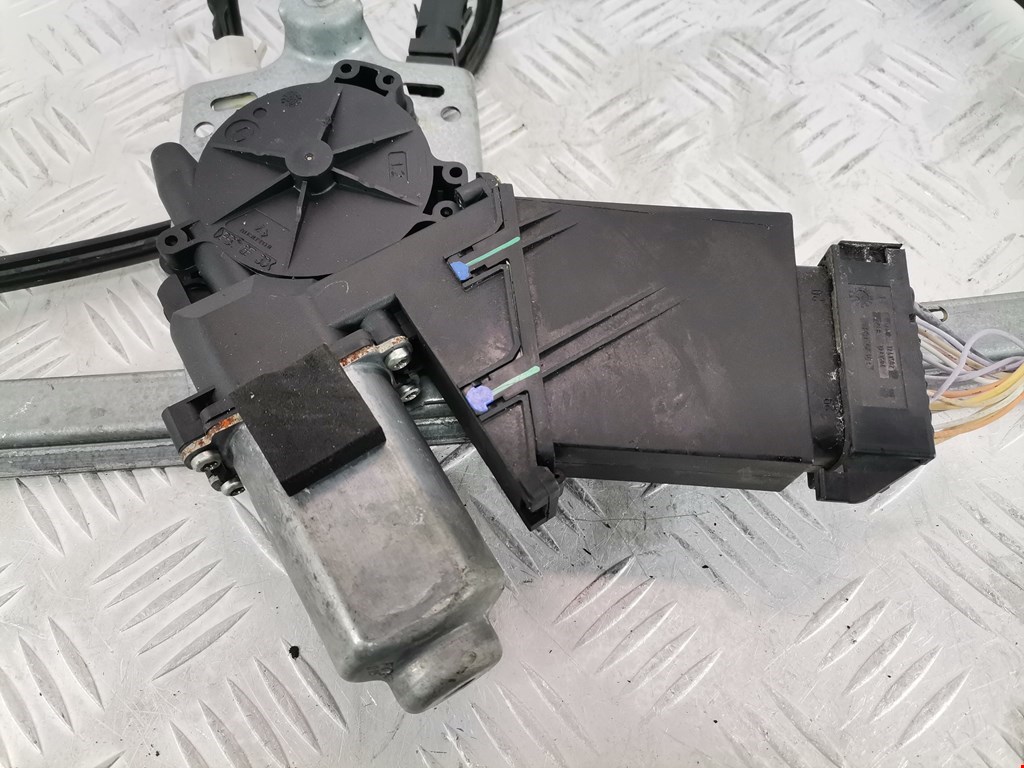 Стеклоподъемник передний правый RENAULT Espace 2003-2014