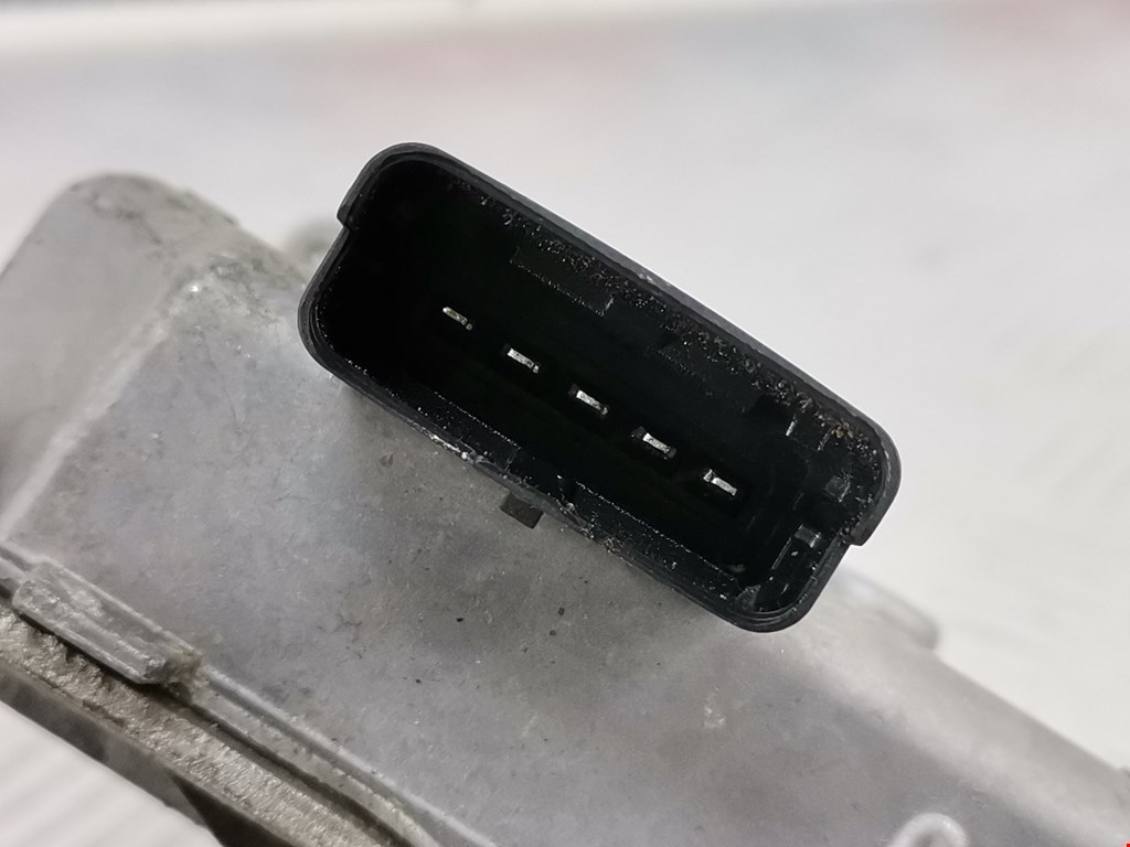 Моторчик стеклоочистителя передний CITROEN C4 Picasso 2006-2013