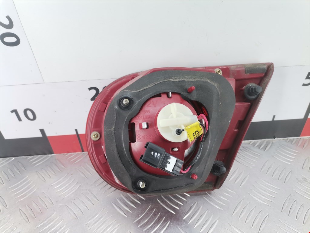 Фонарь задний внутренний левый KIA Opirus 2003-2010