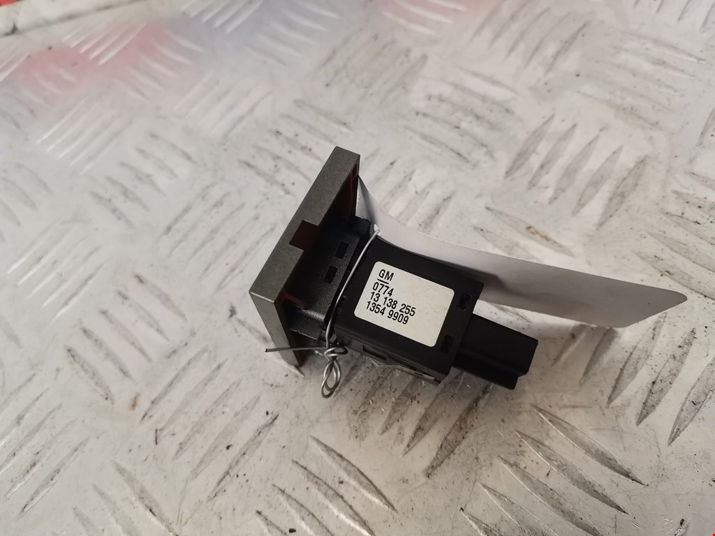 Кнопка аварийной сигнализации (аварийки) OPEL Signum 2003-2008