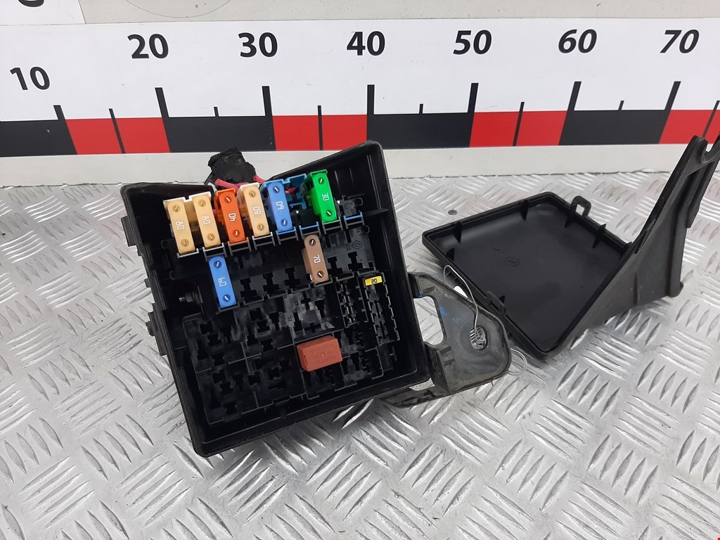 Датчик уровня в бачок омывателя RENAULT Laguna 2007-2015