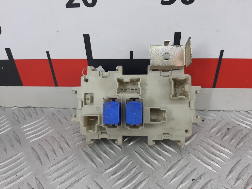 Датчик уровня в бачок омывателя NISSAN Pathfinder R51M 2004-2014