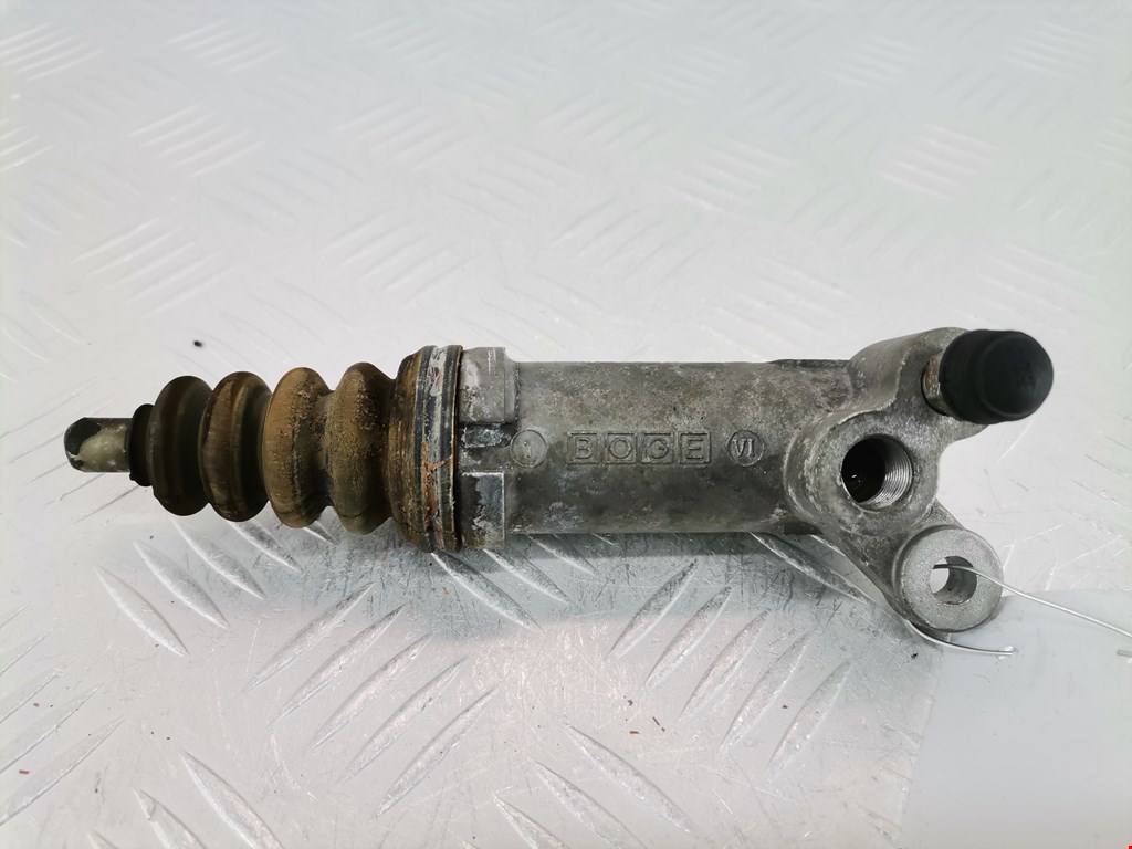 Цилиндр сцепления рабочий AUDI 80 B4 1991-1996