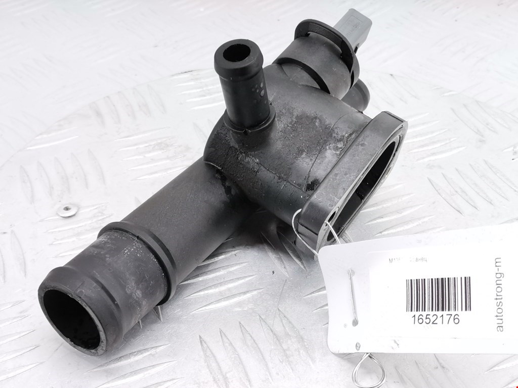 Тройник системы охлаждения SEAT Toledo 2004-2009