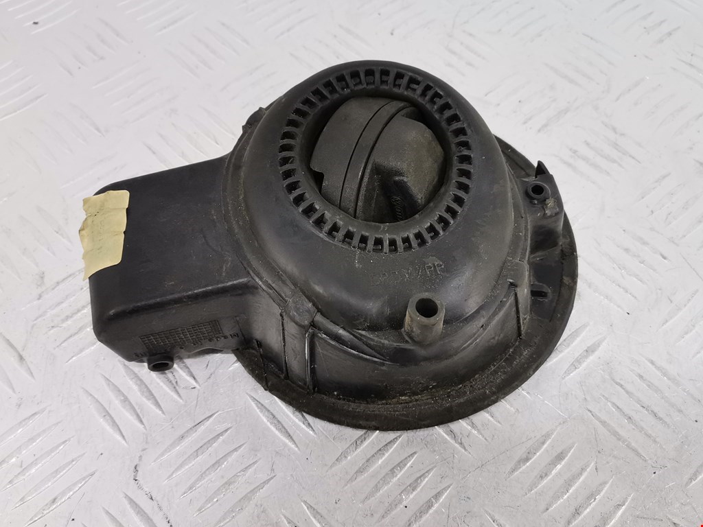 Лючок бензобака VOLKSWAGEN Golf IV 1997-2003