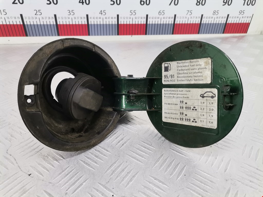 Лючок бензобака VOLKSWAGEN Golf IV 1997-2003