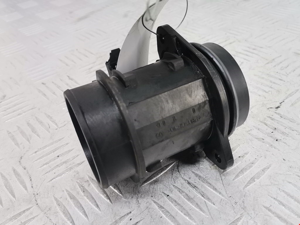 Расходомер воздуха (массметр, датчик ДМРВ) FORD Fiesta 2008-2012