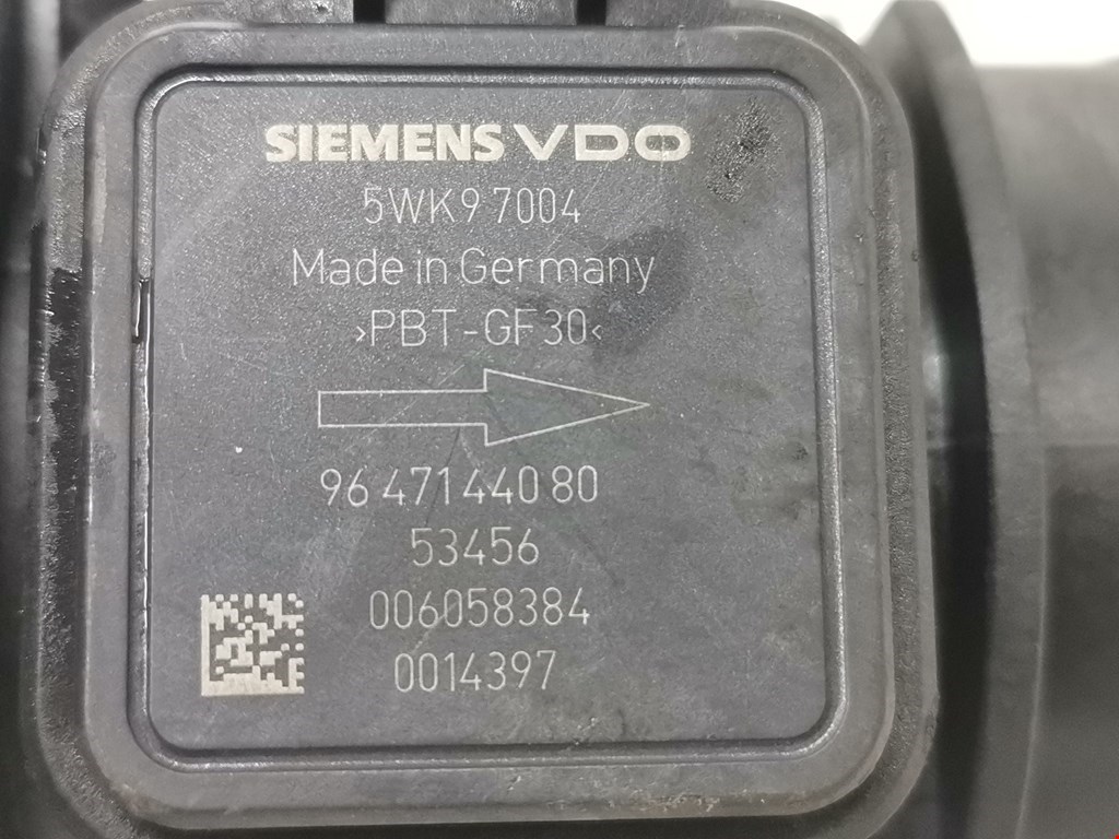 Расходомер воздуха (массметр, датчик ДМРВ) FORD Fiesta 2008-2012