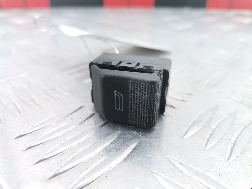 Кнопка стеклоподъемника AUDI A4 B5 1995-2001