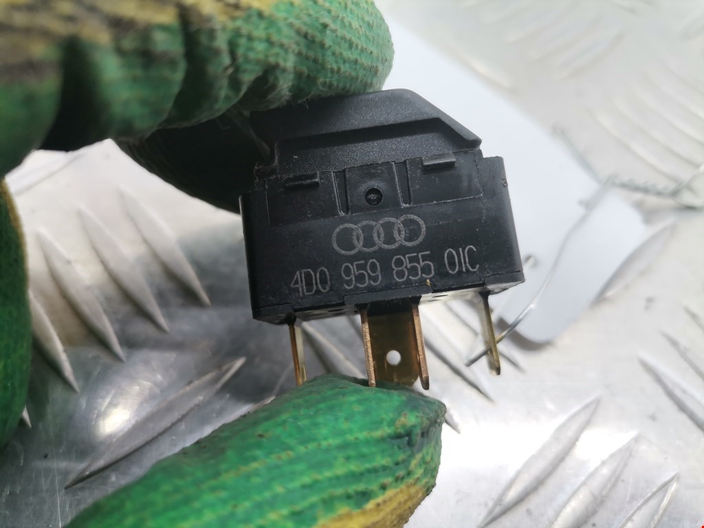 Кнопка стеклоподъемника AUDI A4 B5 1995-2001