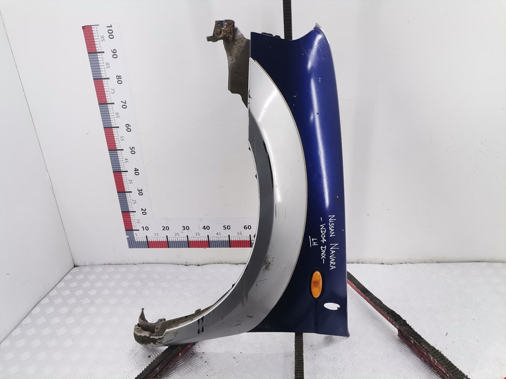 Повторитель указателя поворота левый Nissan Navara (D22) (1998-2007)