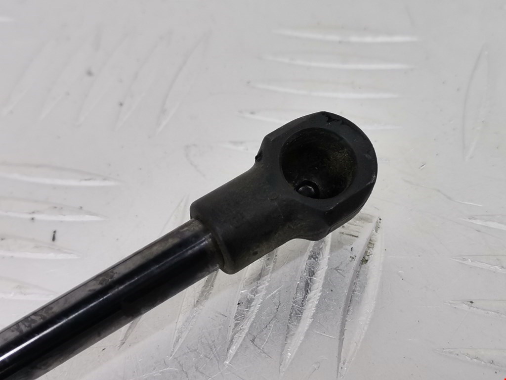 Амортизатор крышки (двери) багажника SEAT Ibiza 2002-2008