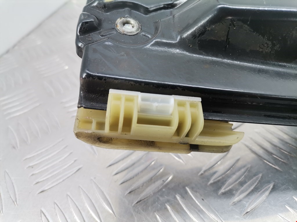 Стеклоподъемник передний левый OPEL Astra J 2009-2017