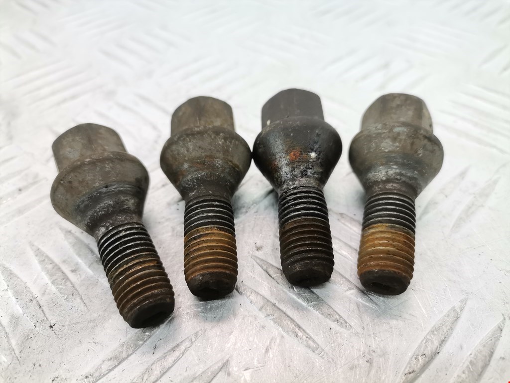 Болты DACIA Dokker I 2012-н.в.