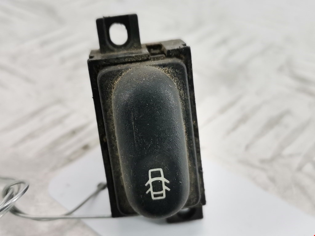 Кнопка центрального замка RENAULT Kangoo 1997-2008