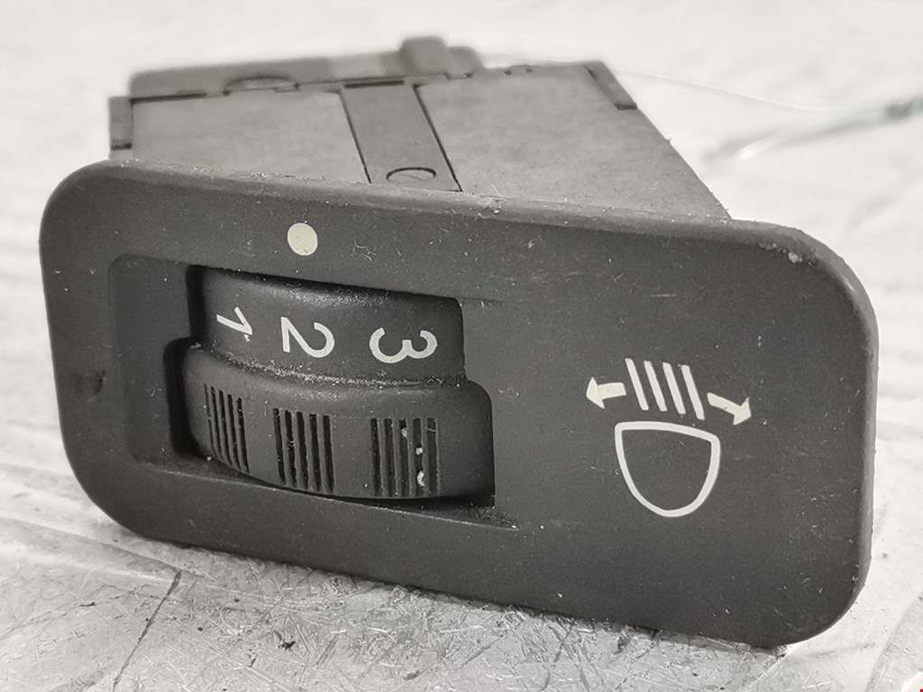 Кнопка корректора фар PEUGEOT 206 1998-2012