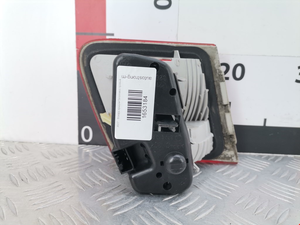 Фонарь задний внутренний правый BMW 3er E46 1998-2006