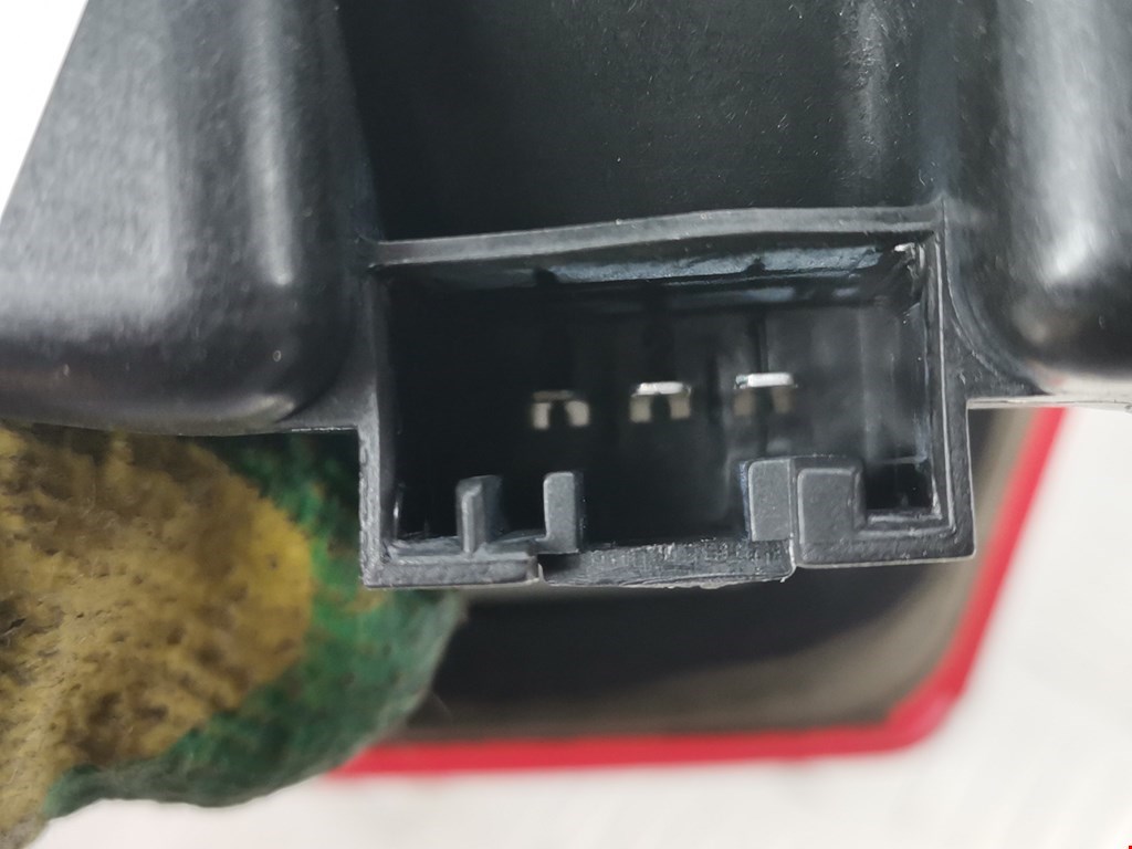 Фонарь задний внутренний правый BMW 3er E46 1998-2006