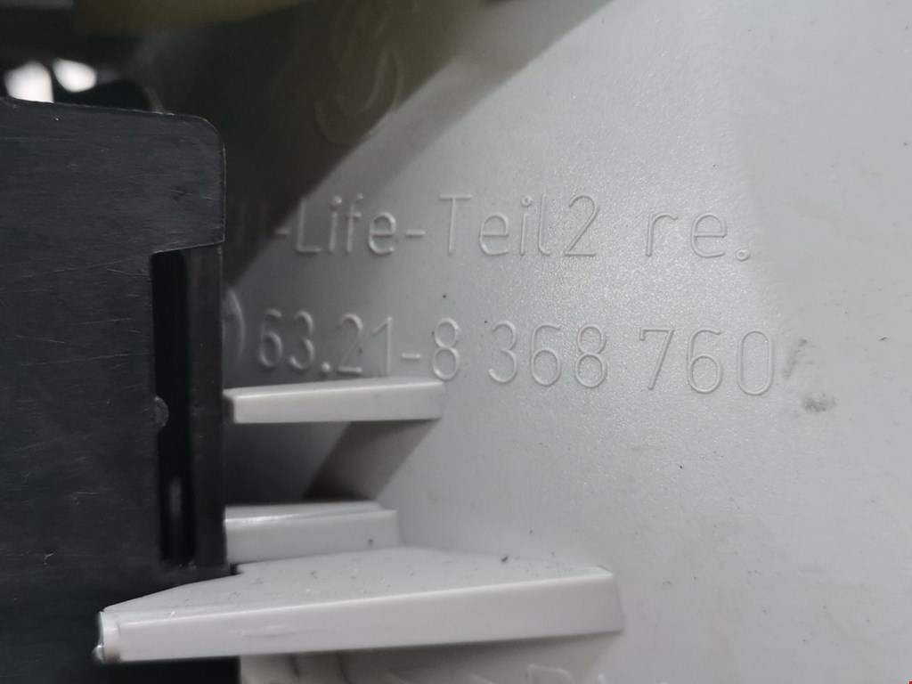 Фонарь задний внутренний правый BMW 3er E46 1998-2006