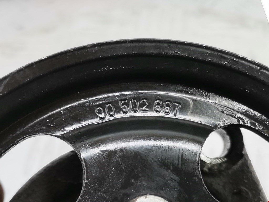 Насос водяной (помпа) OPEL Vectra Vectra C 2002-2008