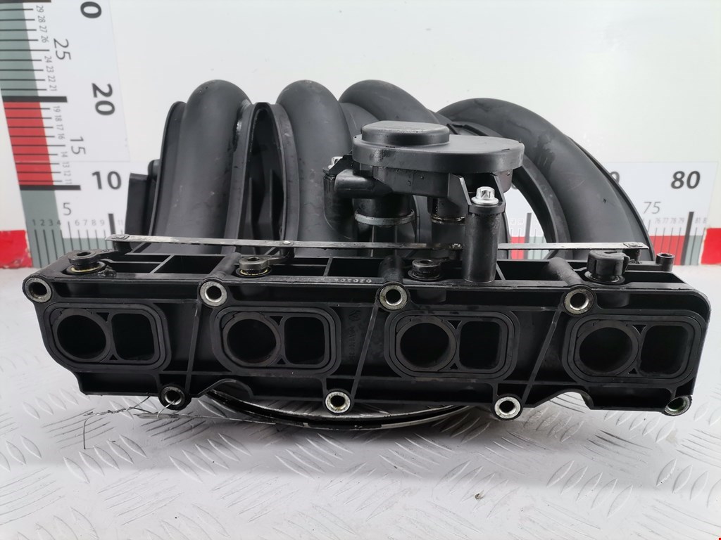 Коллектор впускной MERCEDES-BENZ C-Class C-klasse W203 2000-2007