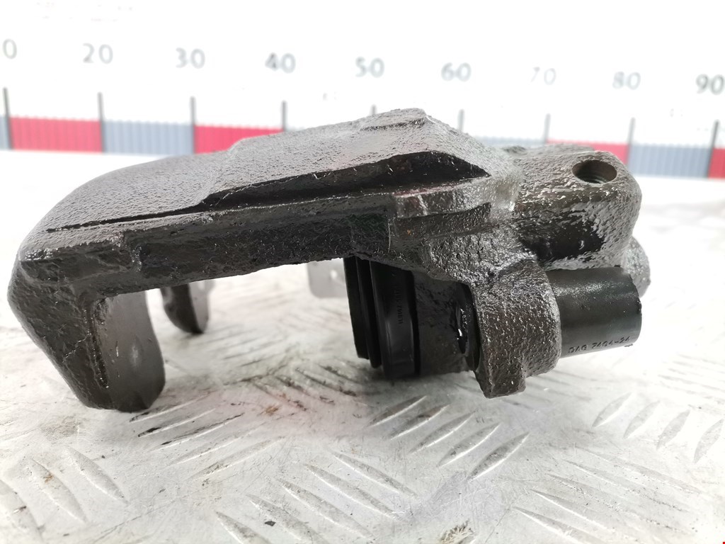 Суппорт передний левый VOLKSWAGEN Polo IV 2001-2009