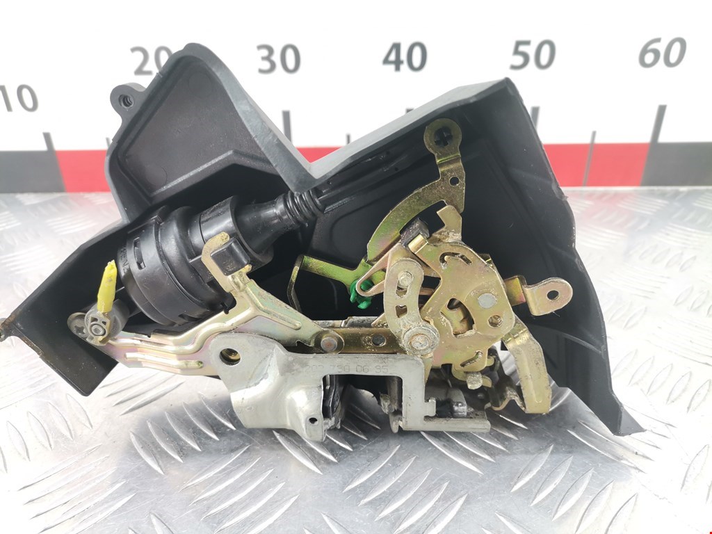 Замок двери задней правой MERCEDES-BENZ C-Class C-klasse W202 1993-2000