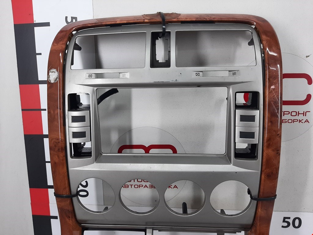 Рамка магнитолы KIA Carnival I 1999-2005