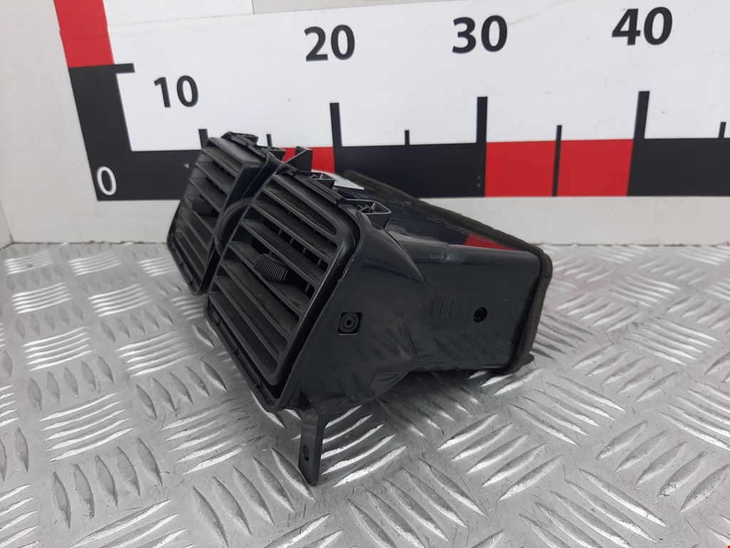 Дефлектор воздушный NISSAN Almera N15 1995-2000