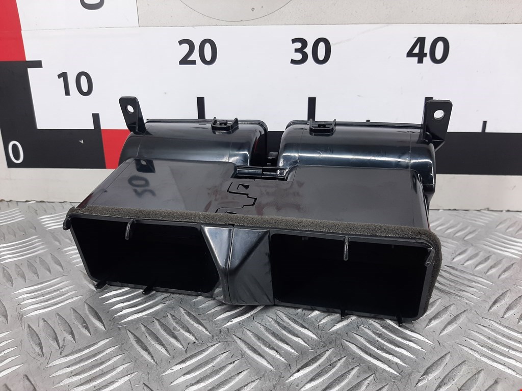 Дефлектор воздушный NISSAN Almera N15 1995-2000