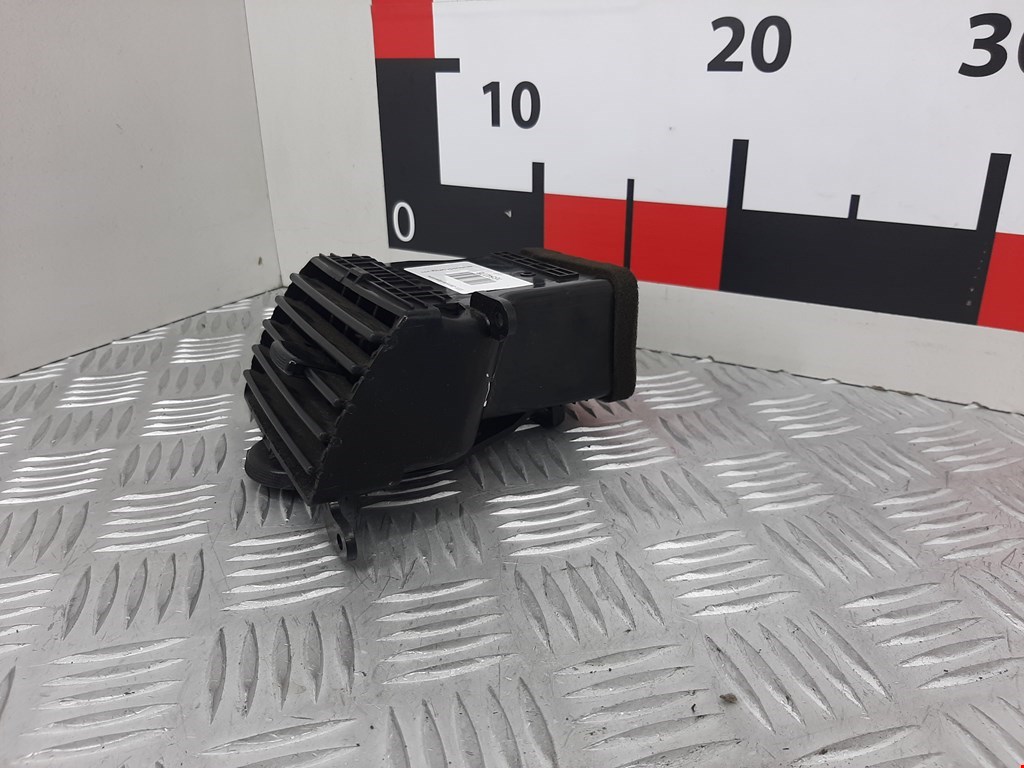 Дефлектор воздушный KIA Carnival I 1999-2005