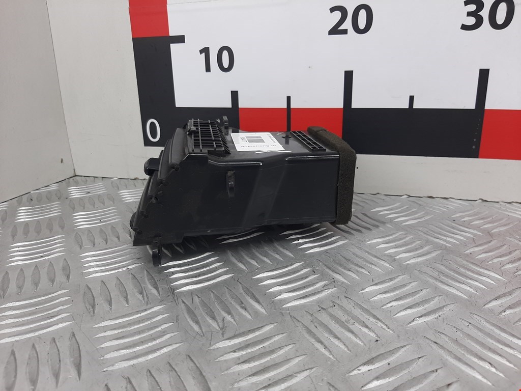 Дефлектор воздушный KIA Carnival I 1999-2005