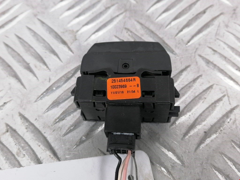 Кнопка антипробуксовочной системы DACIA Dokker I 2012-н.в.