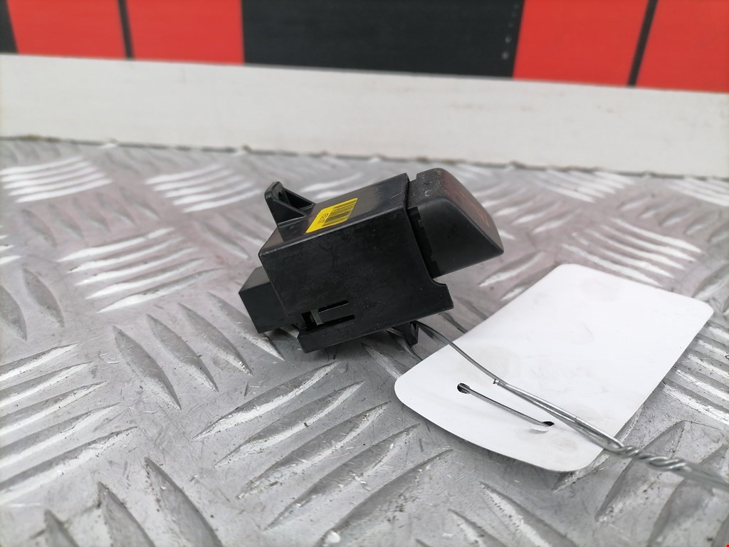 Кнопка аварийной сигнализации (аварийки) FIAT Bravo 2007-2014