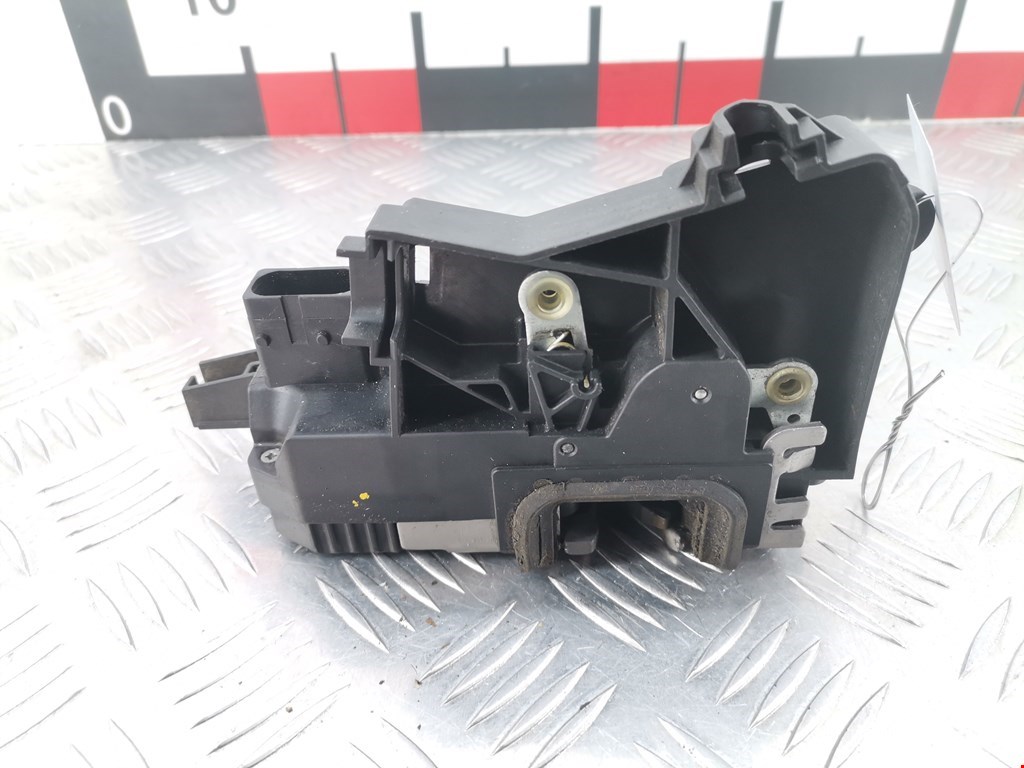 Замок двери передней левой OPEL Signum 2003-2008