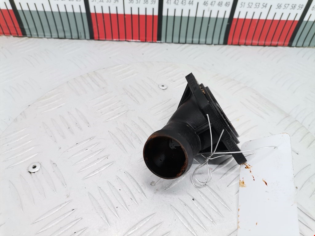 Корпус термостата AUDI A4 B5 1995-2001