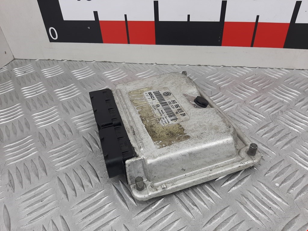 Блок управления двигателя (ЭБУ) VOLKSWAGEN Fox 2005-2011