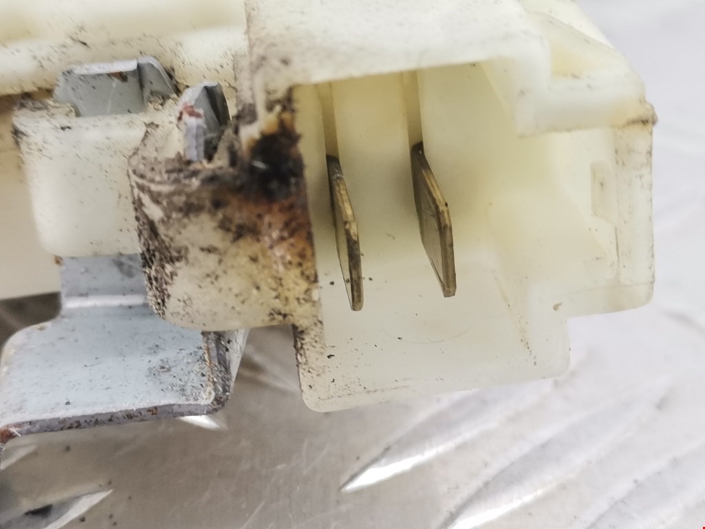 Замок двери задней левой NISSAN Almera N16 2000-2006