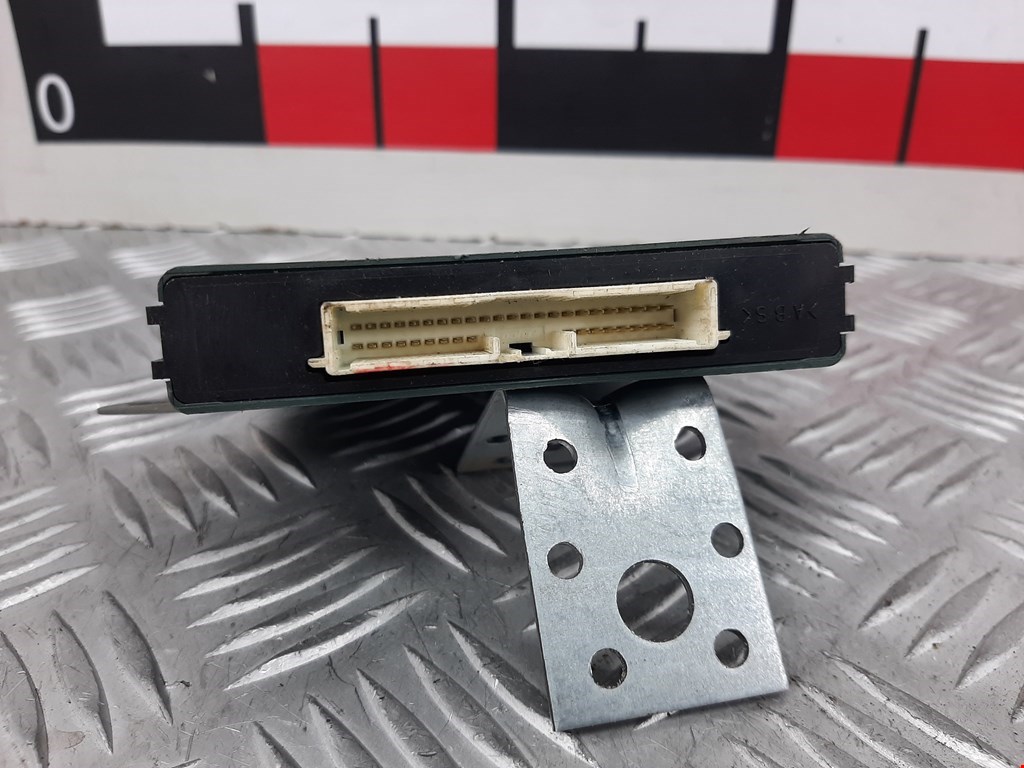 Блок управления парктрониками LEXUS IS 2005-2013