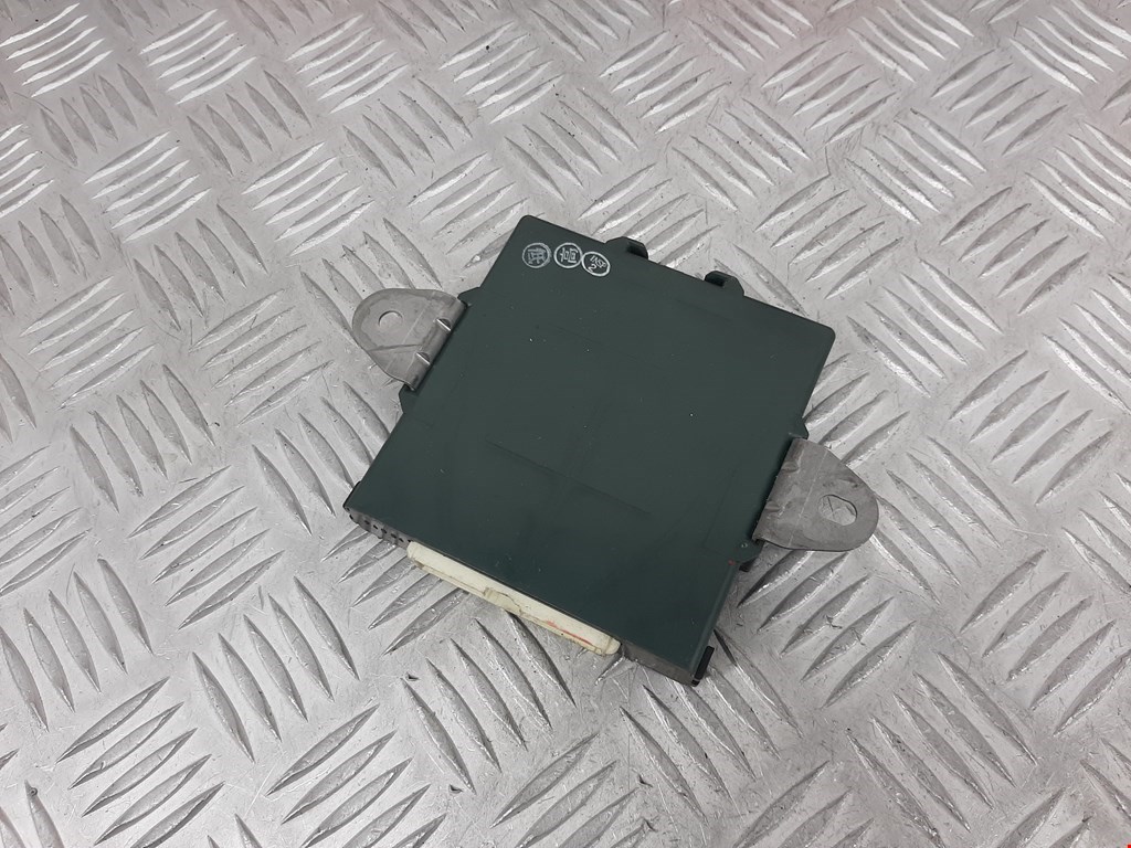 Блок управления парктрониками LEXUS IS 2005-2013