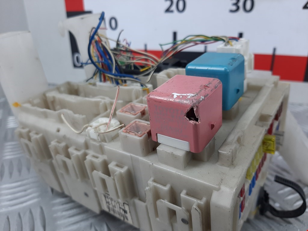 Датчик уровня в бачок омывателя TOYOTA Auris E150 2006-2012