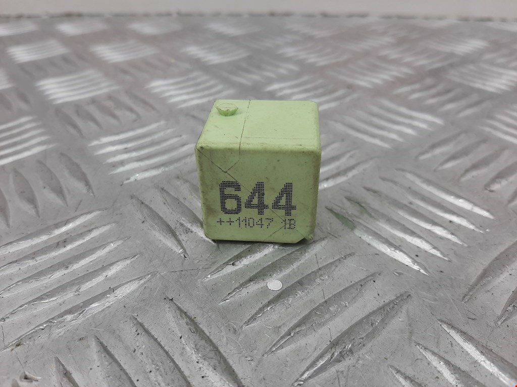 Реле VOLKSWAGEN Passat B7 2011-2015